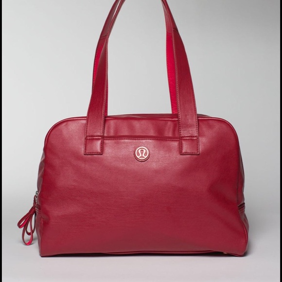 NWOT Lululemon Urban Sanctuary Bag in Red - no shoe bag - Picture 2 of 15